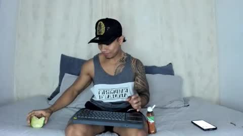 i am juan musiry independent model  online show from 02.12.25