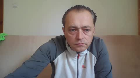 Snapshot of ja424387 chatting on 10.29.25 Tomek online show from 10.29.25