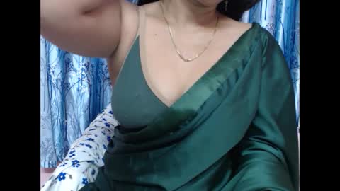 Snapshot of jaan80096 chatting on 01.22.25 jaan80096 online show from 01.22.25