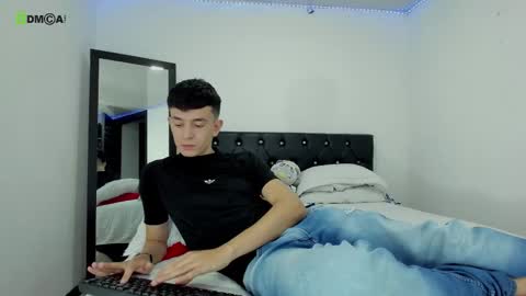 Snapshot of jack_juan chatting on 10.16.25 Juan Jack online show from 10.16.25