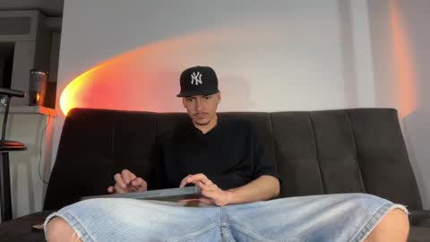 Snapshot of jack_norizz chatting on 09.10.25 INDEPENDENT MODEL online show from 09.10.25