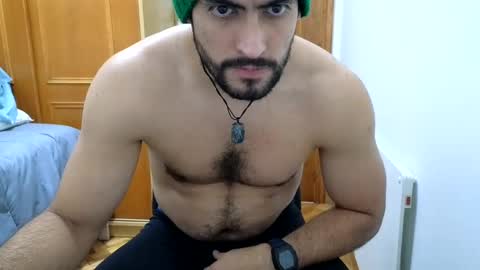 Snapshot of jackecuador chatting on 01.06.25 Jack online show from 01.06.25