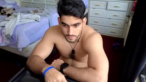 Snapshot of jackecuador chatting on 03.07.25 Jack online show from 03.07.25