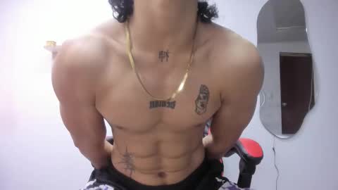 Snapshot of jackestaylor chatting on 10.18.25 Jackes Taylor online show from 10.18.25