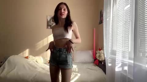 Snapshot of jaclynmalcolm chatting on 03.29.26 Lillian online show from 03.29.26