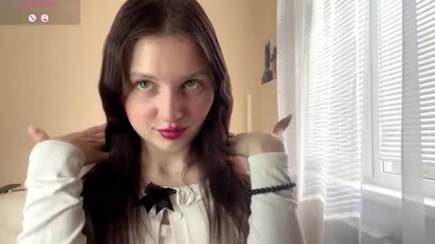 Snapshot of jaclynmalcolm chatting on 04.05.26 Lillian online show from 04.05.26