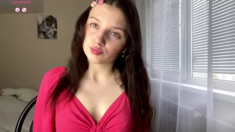 Snapshot of jaclynmalcolm chatting on 04.11.26 Lillian online show from 04.11.26