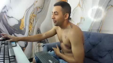 Snapshot of jacob_latinboy chatting on 10.10.25 Jacob online show from 10.10.25