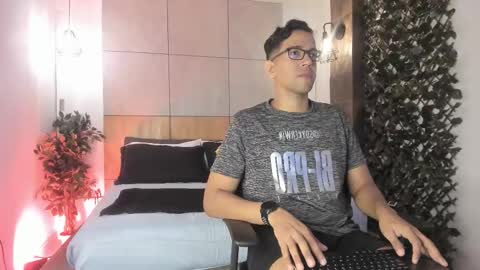 Snapshot of jacobdraven chatting on 01.18.26 jacobdraven online show from 01.18.26