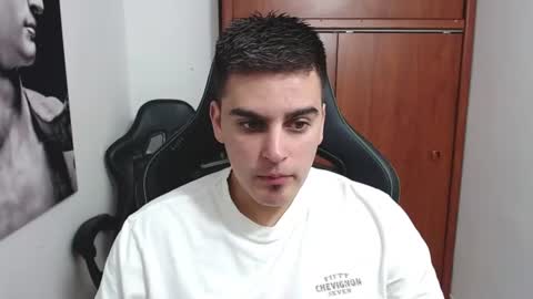 Snapshot of jacobjobs1 chatting on 06.19.26 jacobjobs1 online show from 06.19.26