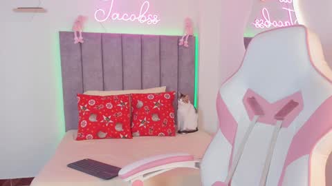 JACOBSS online show from 12.27.24