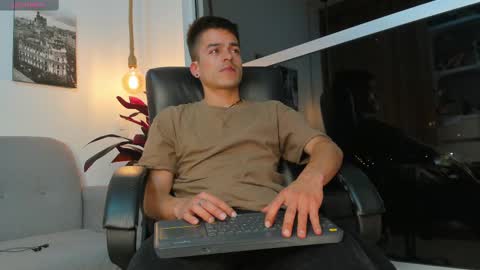 Snapshot of jacobstones_ chatting on 02.23.25 JACOB STONES online show from 02.23.25