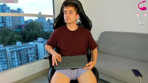 Snapshot of jacobstones_ chatting on 11.02.25 JACOB STONES online show from 11.02.25