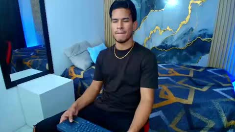 Snapshot of jacobwolf__ chatting on 06.09.26 Jacob Wolf online show from 06.09.26