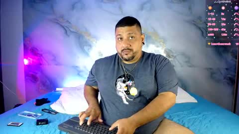 Snapshot of jacoob_woods chatting on 04.16.26 daddy sir master bear online show from 04.16.26