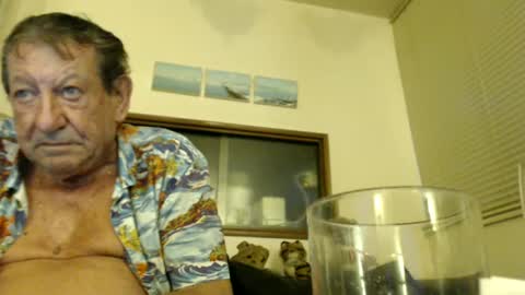 Snapshot of jacques_de_france chatting on 06.22.26 Jacques online show from 06.22.26