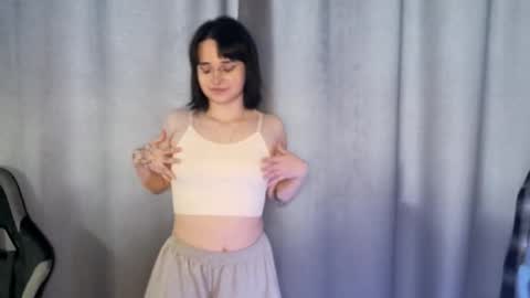 Snapshot of jacquiepoche chatting on 03.04.26 Sofia online show from 03.04.26