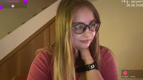 Snapshot of jacywinslat chatting on 06.26.26 jacywinslat online show from 06.26.26