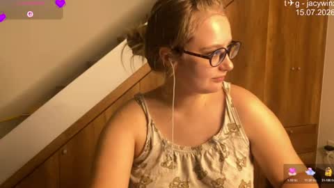 Snapshot of jacywinslat chatting on 07.15.26 jacywinslat online show from 07.15.26