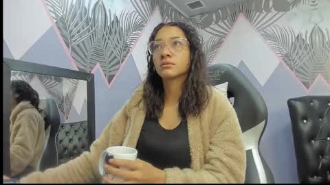 Snapshot of jadde_greyy_ chatting on 12.14.25 Jadde Greyy online show from 12.14.25