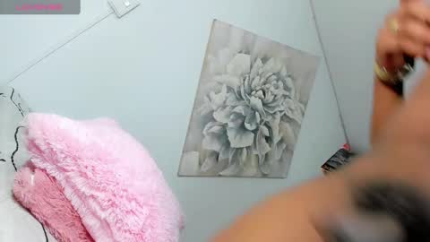 Vanniall online show from 01.14.25