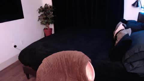 Jade online show from 09.15.25