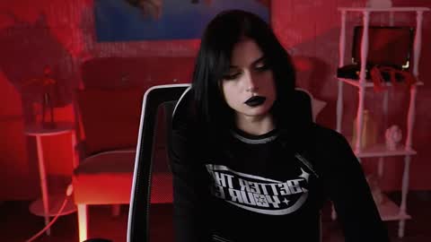 Snapshot of jade_castle chatting on 04.29.26 jade_castle online show from 04.29.26