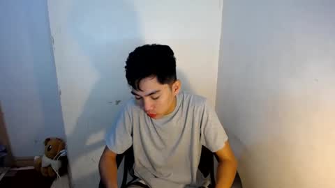 Snapshot of jade_kaizo chatting on 12.25.24 Jade online show from 12.25.24