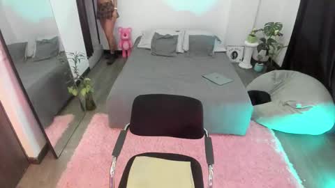 Jade  independent model online show from 12.01.25