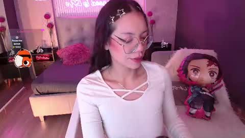 Snapshot of jade_storm_ chatting on 07.17.26 JADE online show from 07.17.26