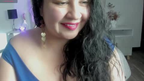 Snapshot of jadebellee chatting on 06.06.26 jadebellee online show from 06.06.26
