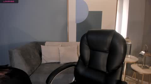 JADE EVANS online show from 12.21.24