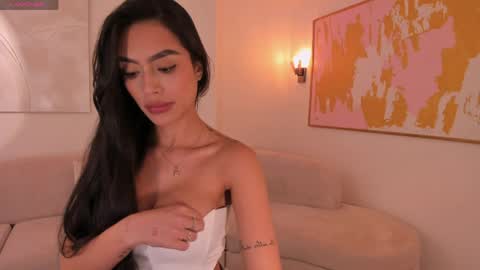 JADE EVANS online show from 04.12.26