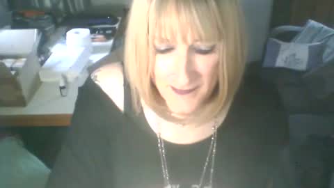 Snapshot of jadeladyboyminx chatting on 11.27.25 Jademinx online show from 11.27.25