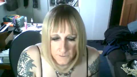Snapshot of jadeladyboyminx chatting on 02.05.26 Jademinx online show from 02.05.26