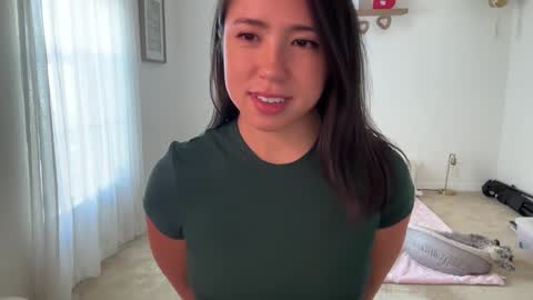 Jade Love online show from 02.17.26