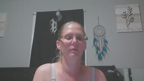 JadeLuv online show from 04.21.26