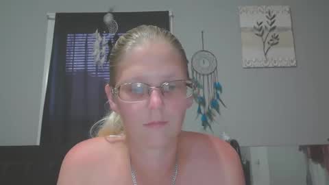 Snapshot of jadeluv chatting on 06.01.26 JadeLuv online show from 06.01.26