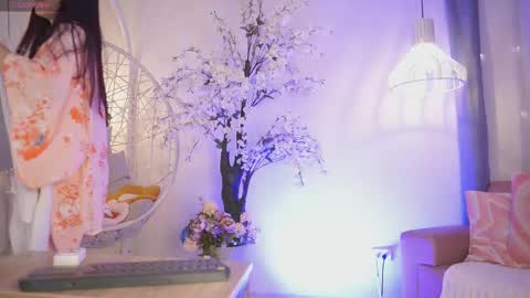 Jade Summer online show from 09.29.25