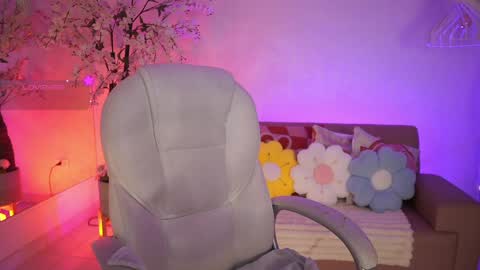 Snapshot of jadesummerr chatting on 04.02.26 Jade Summer online show from 04.02.26
