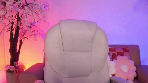 Snapshot of jadesummerr chatting on 04.18.26 Jade Summer online show from 04.18.26