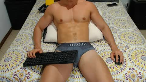 Snapshot of jahshot4 chatting on 03.25.26 jahshot4 online show from 03.25.26