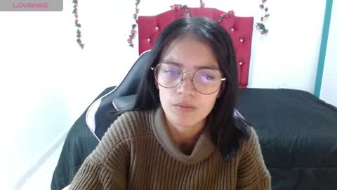 Snapshot of jaide412638 chatting on 04.27.26 jaide412638 online show from 04.27.26