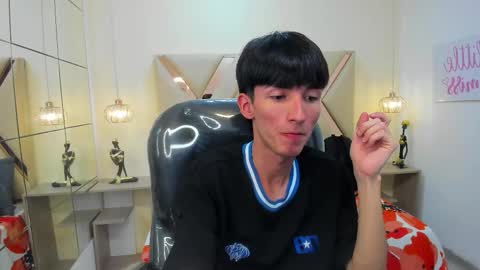 Snapshot of jake_evanss_ chatting on 09.20.25 JAKE online show from 09.20.25