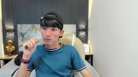 Snapshot of jake_evanss_ chatting on 10.07.25 JAKE online show from 10.07.25