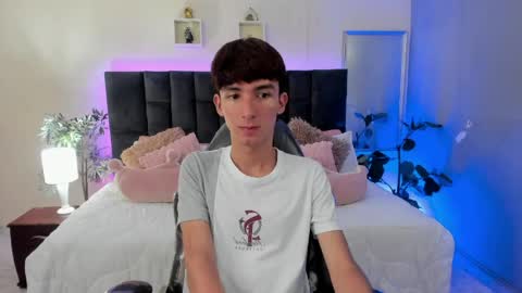 Snapshot of jake_evanss_ chatting on 05.27.26 JAKE online show from 05.27.26