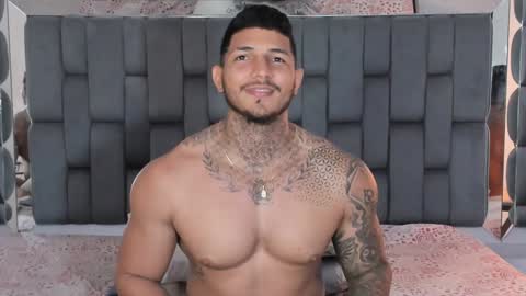 my name is sebas If you come here dont hesitate to say hello Im a guy who really likes having conversations and having hot online show from 12.06.24