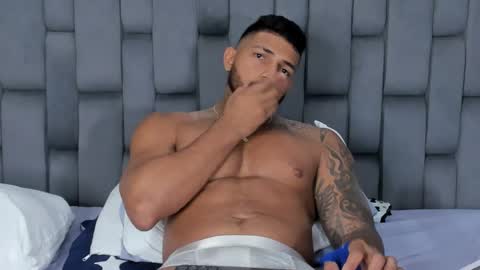 my name is sebas If you come here dont hesitate to say hello Im a guy who really likes having conversations and having hot online show from 02.28.25