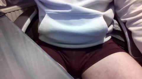 jakieg010 online show from 04.18.26