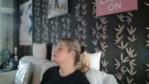 JAKKI LOUISE pornstar online show from 11.21.25